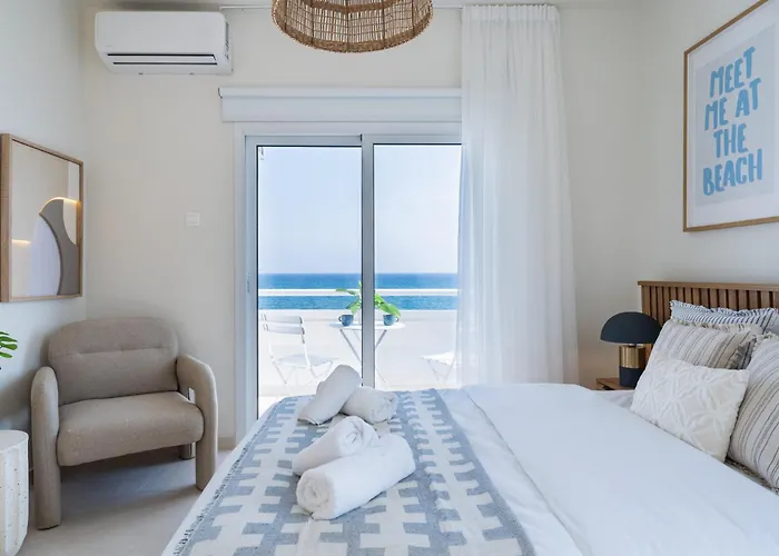 Compass 1-Br Apartment By Makenzy Beach *