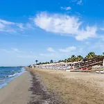 Daire Compass 1-br By Makenzy