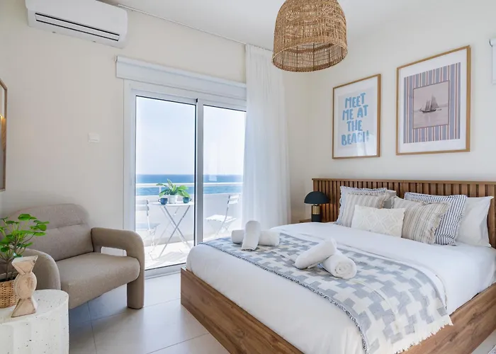 Compass 1-br By Makenzy Apartment Larnaca