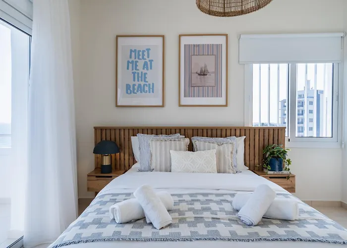 Compass 1-br By Makenzy * Larnaca